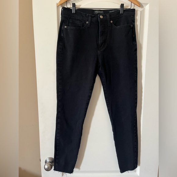 Banana Republic Premium Denim Black Jeans Frayed Hem Women’s Size 30 - Picture 1 of 14